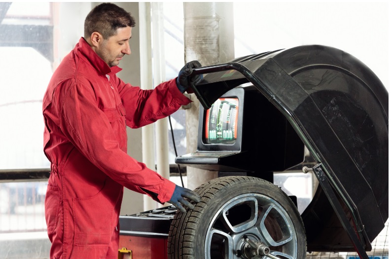 L’Importanza dell’Equilibratura delle Gomme per la Sicurezza e l’Efficienza del Veicolo
