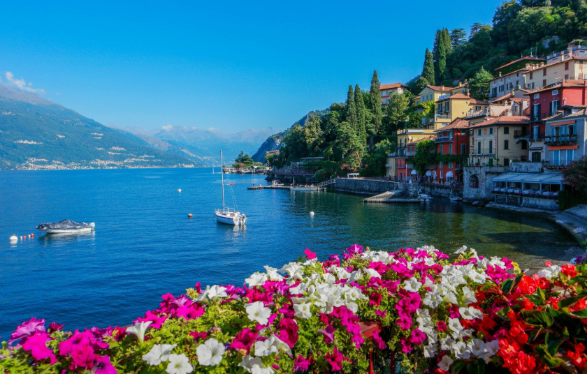 Esplorare Laghi e Fiumi: Itinerari di Turismo Fluviale Esplorare Laghi e Fiumi: Itinerari di Turismo Fluviale